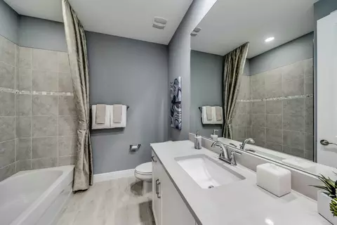 Bath - 6450 High Pointe Way, Vero Beach, FL 32967 photo 2 of 3