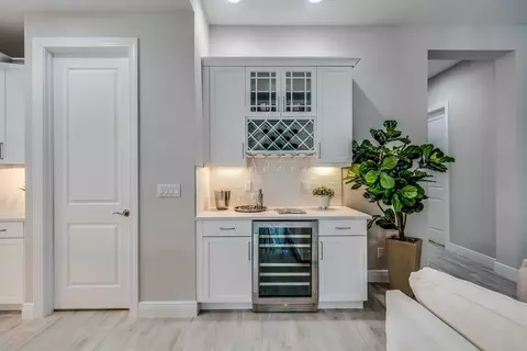 Kitchen - 6450 High Pointe Way, Vero Beach, FL 32967 photo 5 of 7
