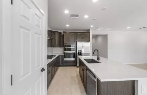 Entry Way - 1439 W Treasure Trl, Apache Junction, AZ 85120 photo 1 of 1