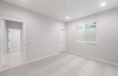 Bedroom - 1439 W Treasure Trl, Apache Junction, AZ 85120 photo 2 of 3