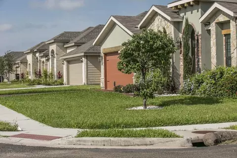 Exterior - 5513 Umar Ave, Alton, TX 78573 photo 6 of 9