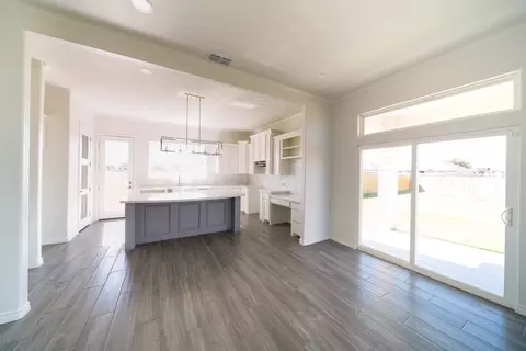 Living - 5513 Umar Ave, Alton, TX 78573 photo 4 of 5