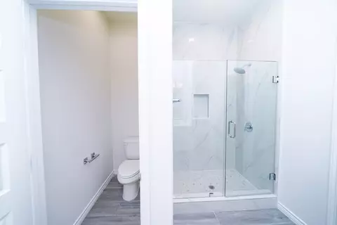 Bath - 5513 Umar Ave, Alton, TX 78573 photo 3 of 7