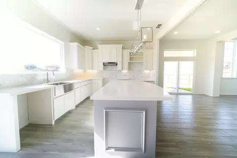Kitchen - 5513 Umar Ave, Alton, TX 78573 photo 3 of 3