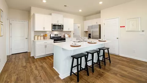 Kitchen - 3013 Ryelands Pl, Lancaster, SC 29720 photo 3 of 9