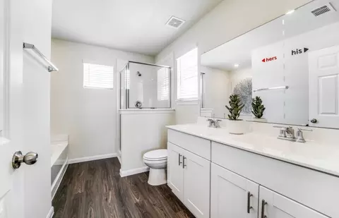 Bath - 207 Ruby Ford Dr, Cove, TX 77523 photo 1 of 4