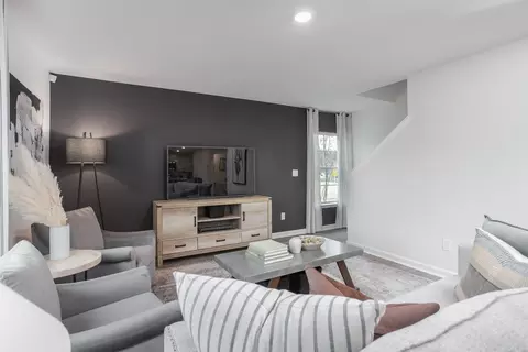 Living - 4945 Payne St, Trinity, NC 27370 photo 2 of 4