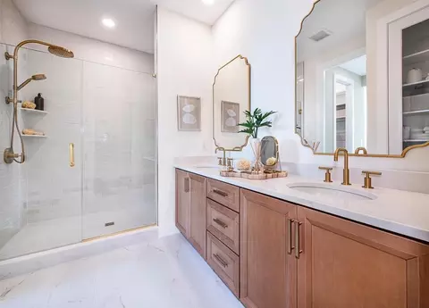 Bath - 15 White Clay Ct, Exton, PA 19341 photo 1 of 1