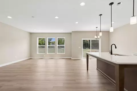 Living - 240 Tilly Ct, Springboro, OH 45066 photo 1 of 7