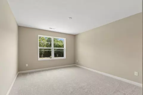 Bedroom - 240 Tilly Ct, Springboro, OH 45066 photo 11 of 15