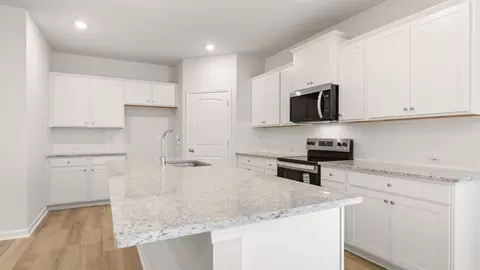 1809 Meadow Green Cir, Gainesville, GA 30501