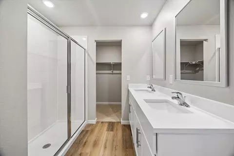 Bath - 717 Tenderfoot Dr, Berthoud, CO 80513 photo 1 of 1
