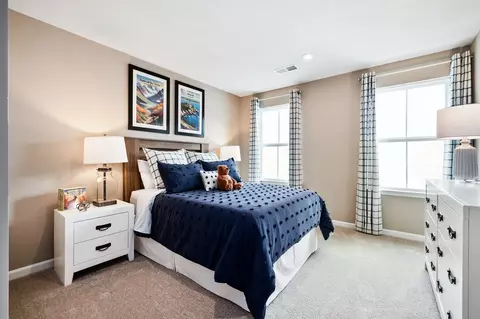 Bedroom - 125 Dana Dr, Eighty Four, PA 15330 photo 2 of 4