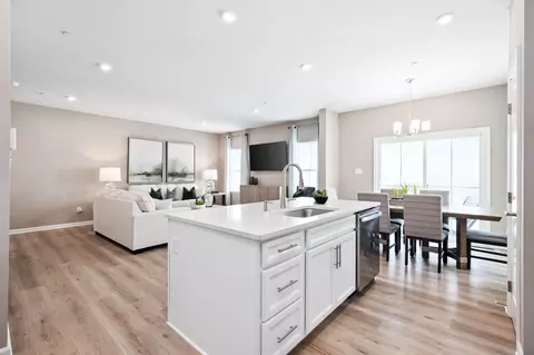 Kitchen - 125 Dana Dr, Eighty Four, PA 15330 photo 3 of 4
