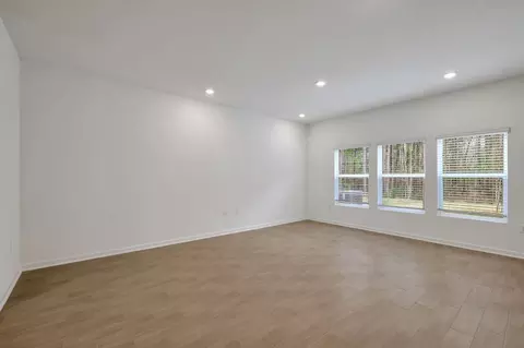 Living - 325 Barbosa Trl, Saint Augustine, FL 32095 photo 3 of 5