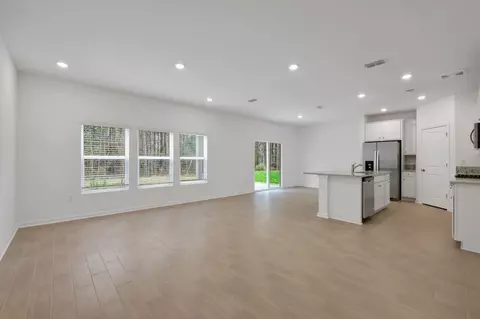 Living - 325 Barbosa Trl, Saint Augustine, FL 32095 photo 2 of 5