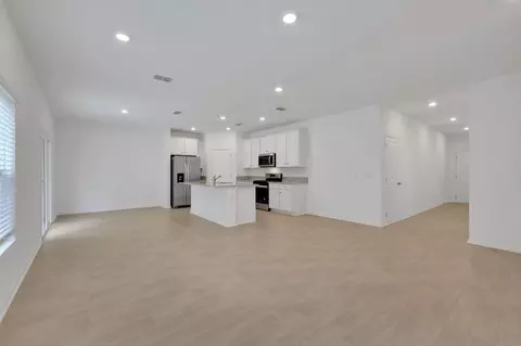 Living - 325 Barbosa Trl, Saint Augustine, FL 32095 photo 1 of 5