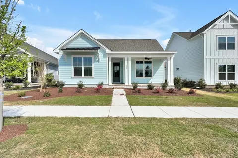 388 Longhill Dr, Wilmington, NC 28412