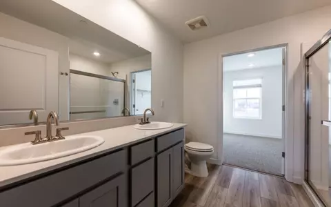 Other - 4100 E Oakridge Ave, Visalia, CA 93292 photo 8 of 47
