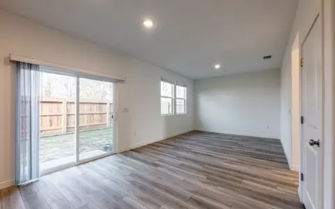 Other - 4100 E Oakridge Ave, Visalia, CA 93292 photo 2 of 45