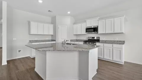 Kitchen - 809 Snowdrop Dr, Pilot Point, TX 76258 photo 1 of 4