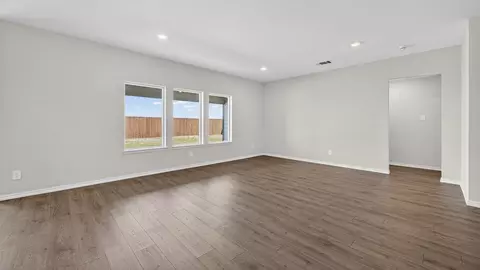 Living - 809 Snowdrop Dr, Pilot Point, TX 76258 photo 1 of 2