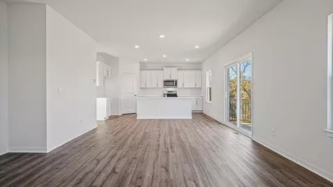 Living - 17811 Greeley St, Gardner, KS 66030 photo 6 of 6