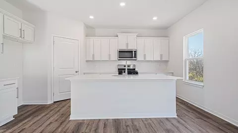 Kitchen - 17811 Greeley St, Gardner, KS 66030 photo 2 of 4