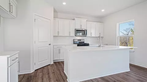 Kitchen - 17811 Greeley St, Gardner, KS 66030 photo 1 of 4