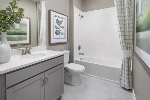 Bath - 13037 Pierce St, Parrish, FL 34219 photo 1 of 2