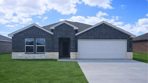 929 S Bear Ln, Mustang, OK 73064