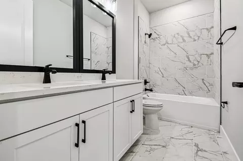 Bath - 7635 Addison Ave, Bradenton, FL 34210 photo 3 of 3