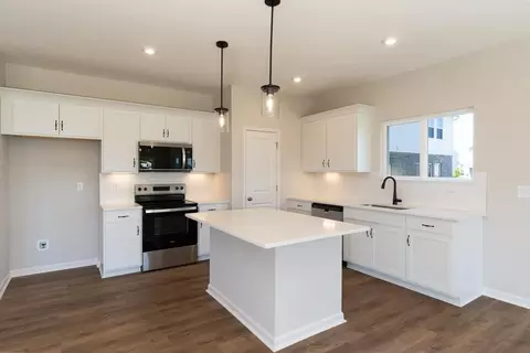 Kitchen - 9006 Caprock Ct, Harrison, OH 45030 photo 2 of 5