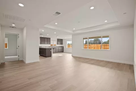 Living - 2684 Wesley Way, Chico, CA 95973 photo 5 of 6