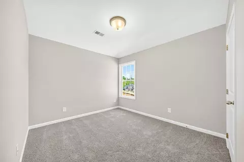 Bedroom - 101 Beaver Crk, Lagrange, GA 30241 photo 4 of 5