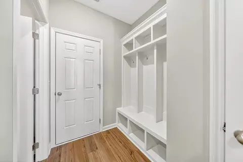Entry Way - 101 Beaver Crk, Lagrange, GA 30241 photo 3 of 5