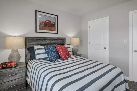 Bedroom - 2017 Hillman Way, Roebuck, SC 29376 photo 8 of 12