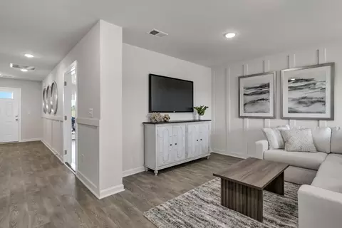 Entry Way - 2017 Hillman Way, Roebuck, SC 29376 photo 2 of 10