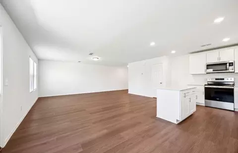 Living - Corymbia Drive, Terrell, TX 75160 photo 3 of 6