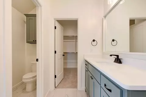 Bath - 7201 E Oakland St, Broken Arrow, OK 74014 photo 4 of 8
