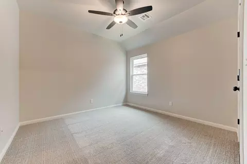 Bedroom - 7201 E Oakland St, Broken Arrow, OK 74014 photo 5 of 8