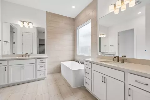 Bath - 4909 Olimpico Way, Leander, TX 78641 photo 1 of 2