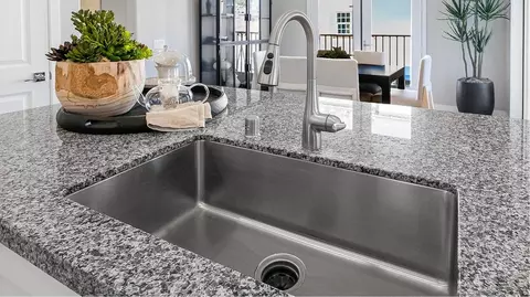 Kitchen - 2870 E Bottas Privado, Ontario, CA 91762 photo 4 of 5