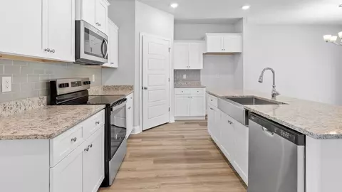 Kitchen - 18432 Spring Hill Dr, Saucier, MS 39574 photo 3 of 5
