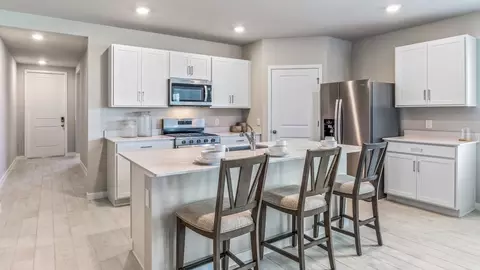 Kitchen - 17755 Shade Tree Loop, Punta Gorda, FL 33982 photo 2 of 5