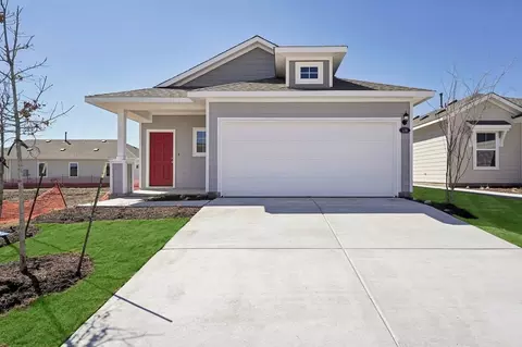 136 Summer Dr, Elgin, TX 78621