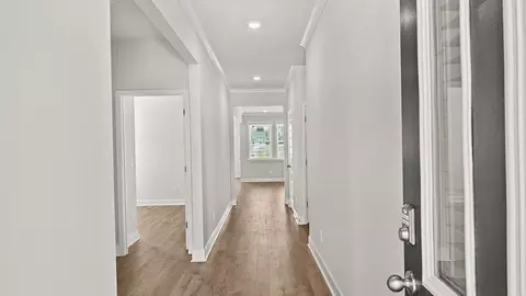 Entry Way - 2500 Kingston Rd, Buckhead, GA 30625 photo 3 of 4