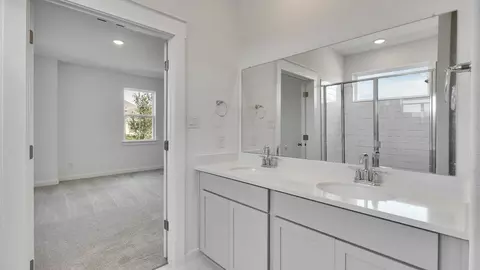 Bath - 201 Verdin Ave, Kyle, TX 78640 photo 1 of 4