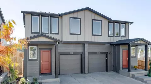 3830 SW 35th St, Gresham, OR 97080