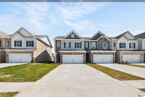 4535 Village Springs Sq, Fultondale, AL 35068